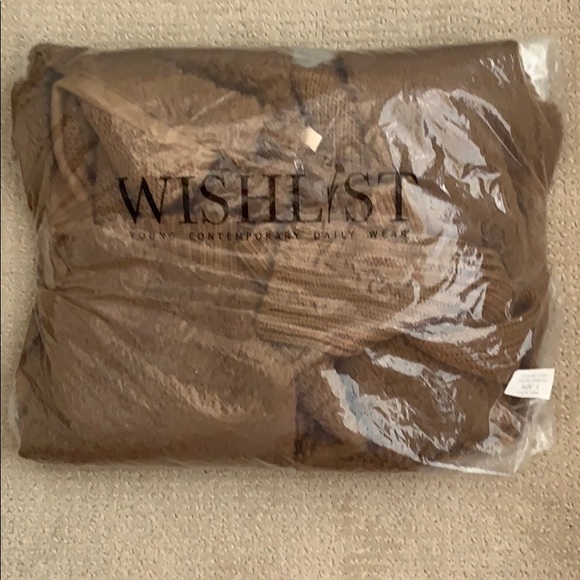 Wishlist Sweater Size L - Picture 7 of 7